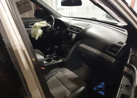 2017 Ford Explorer Xlt z USA, uszkodzony, nr VIN 1FM5K7D85HGC99945